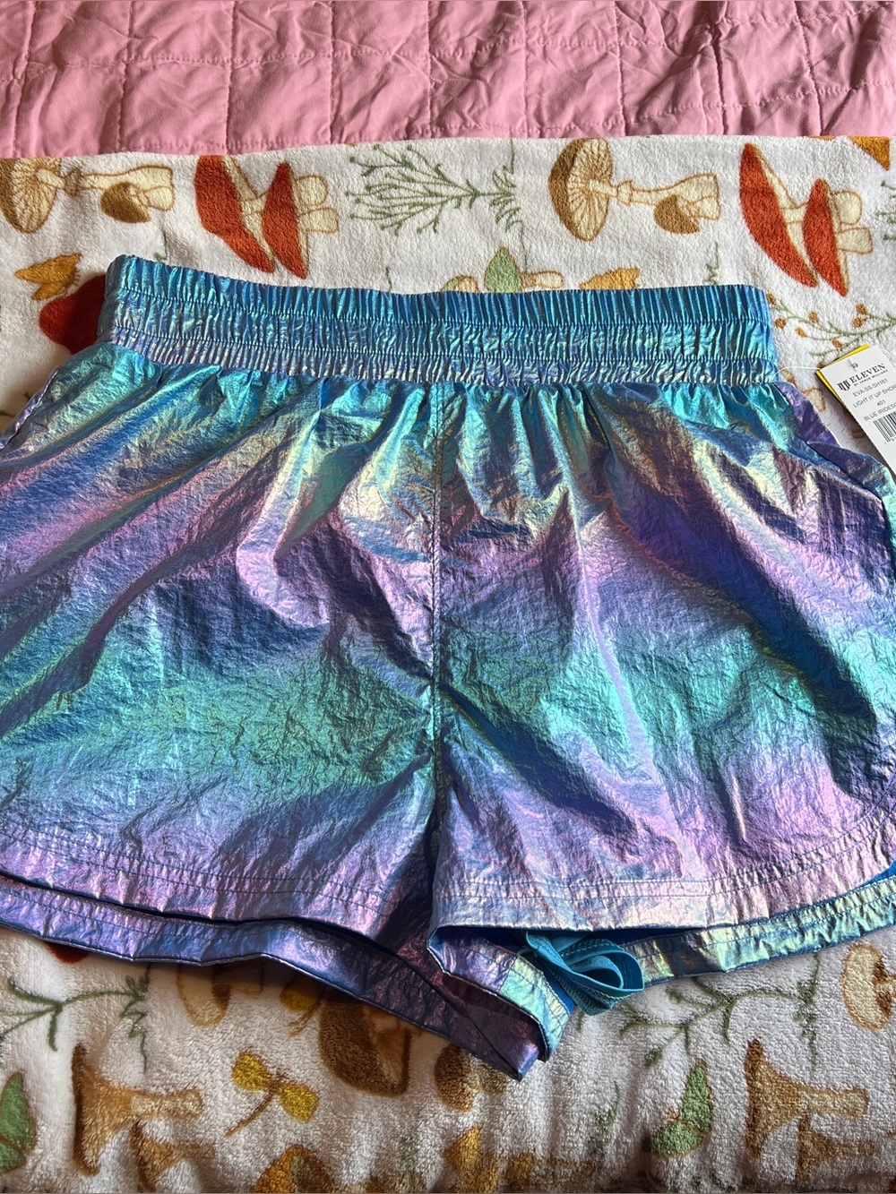 EleVen by Venus Williams Iridescent Athletic Shorts size medium nwt